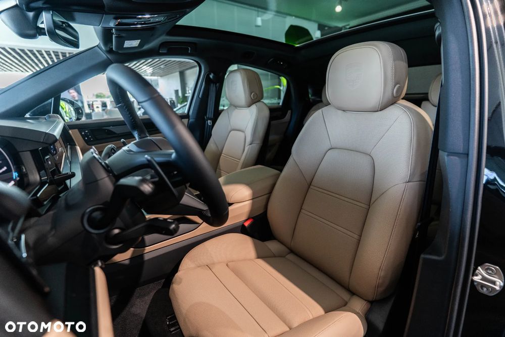Porsche Cayenne Black Edition - 12
