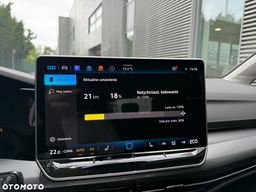 Volkswagen Golf - 20