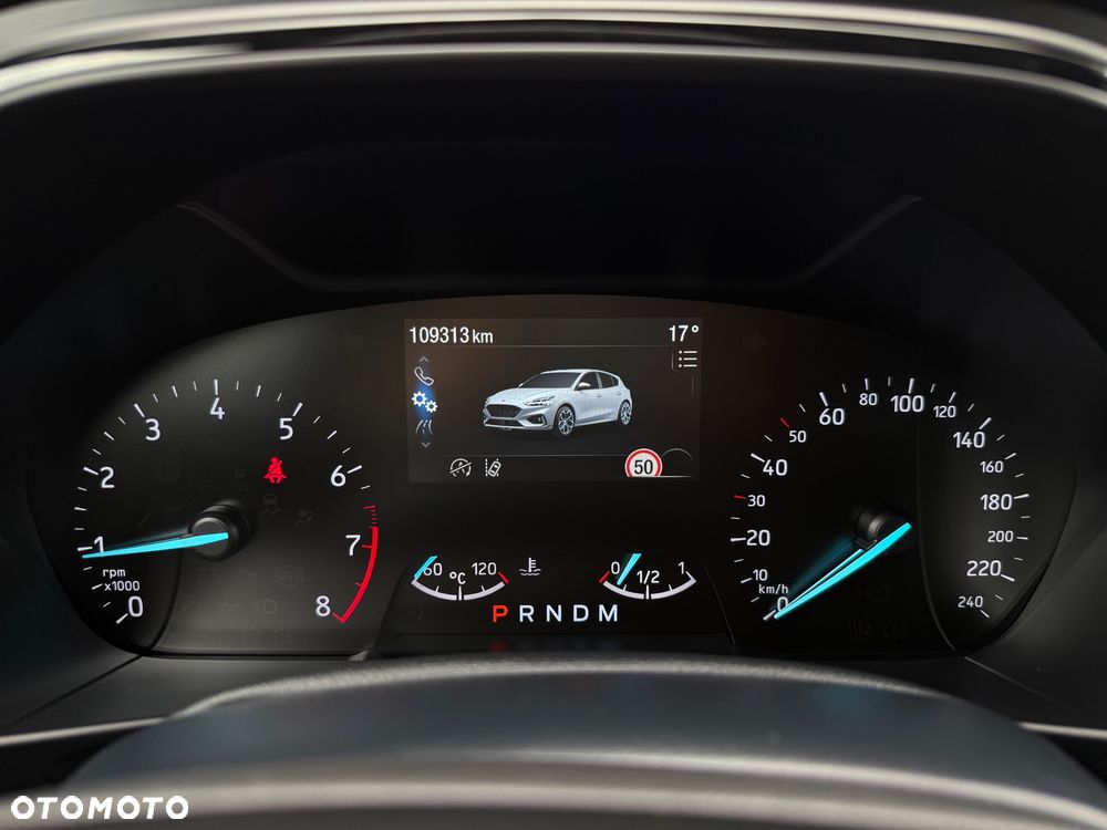 Ford Focus 1.0 EcoBoost Hybrid ST-LINE DESIGN - 14