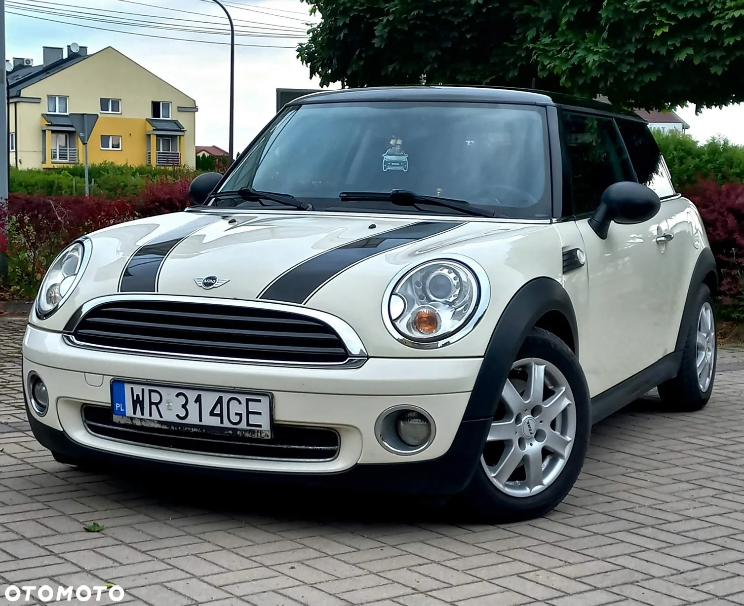 MINI ONE - 3
