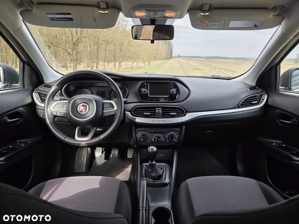 Fiat Tipo 1.4 T-Jet 16v Street - 8