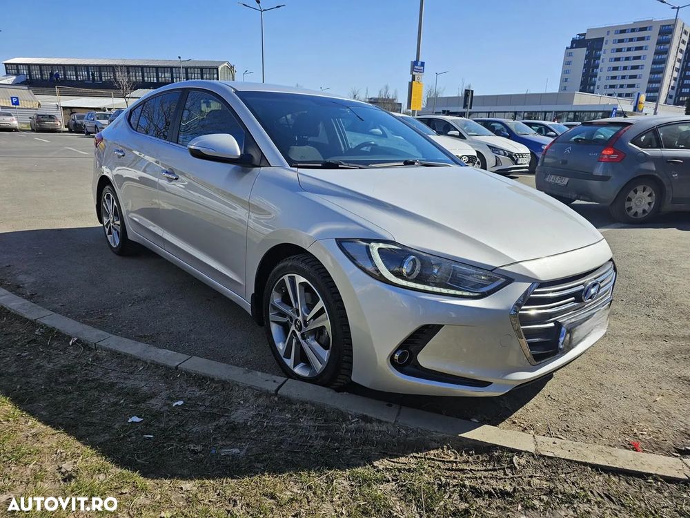 Hyundai Elantra 1.6 CRDI Highway - 3