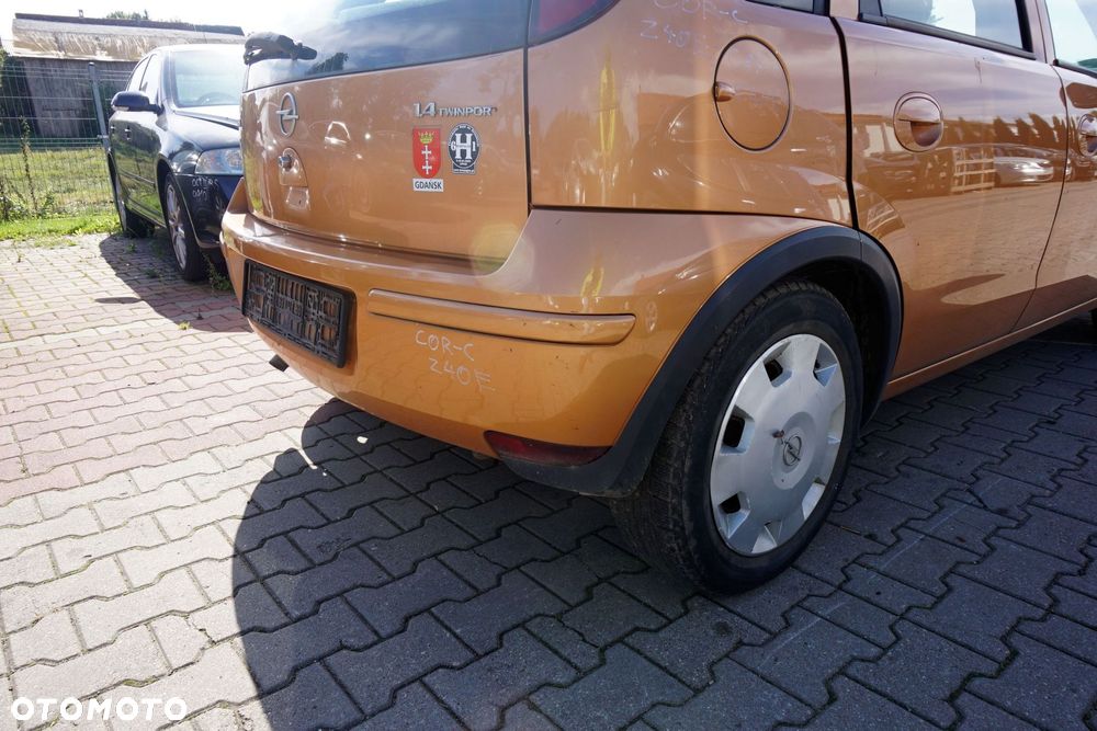 ZDERZAK TYLNY CORSA C III 5D HB Z40E  ZŁOTY OPEL 1999-2003 - 2