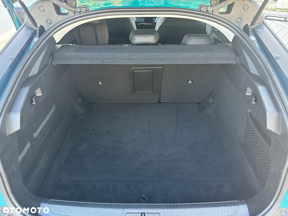 Peugeot 408 1.2 PureTech Allure S&S EAT8 - 32