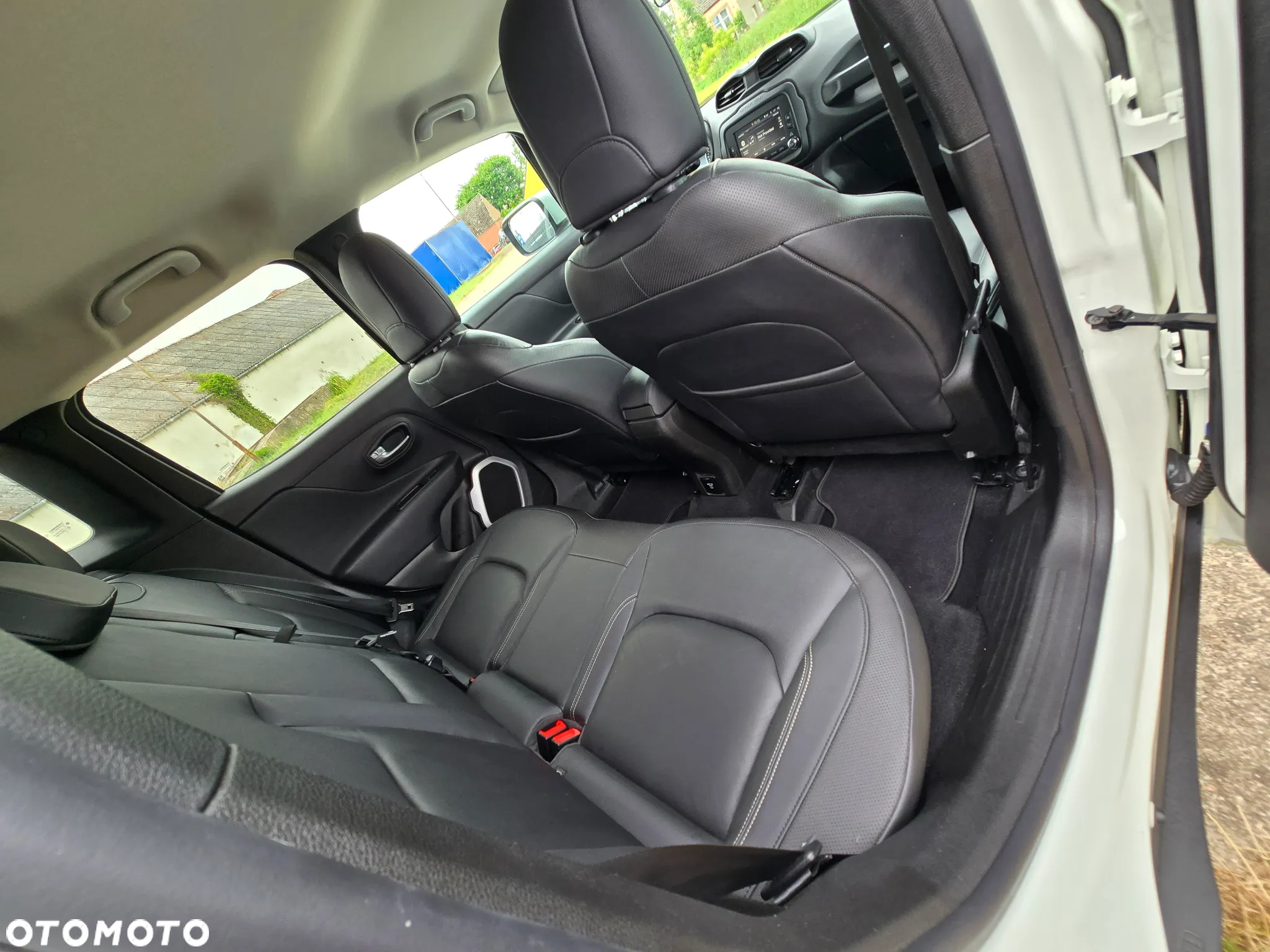 Jeep Renegade 1.4 MultiAir Limited FWD S&S - 23