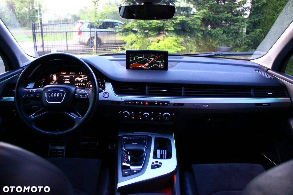 Audi Q7 - 36