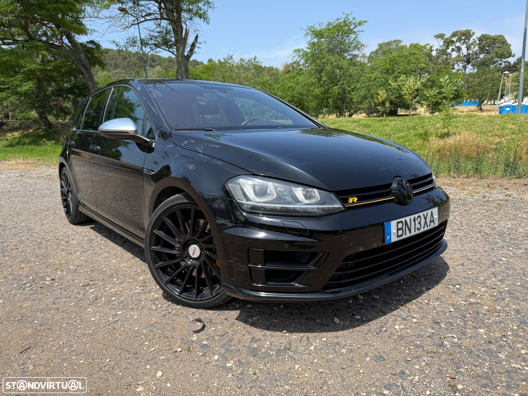 VW Golf 2.0 TSI R DSG - 1