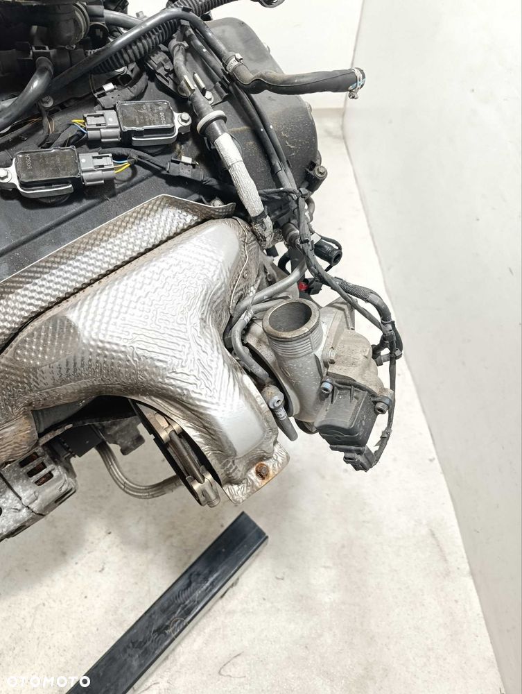 Silnik M838TE 3.8L V8 RWD z McLaren 570S z 2016 roku, wersja USA - 7
