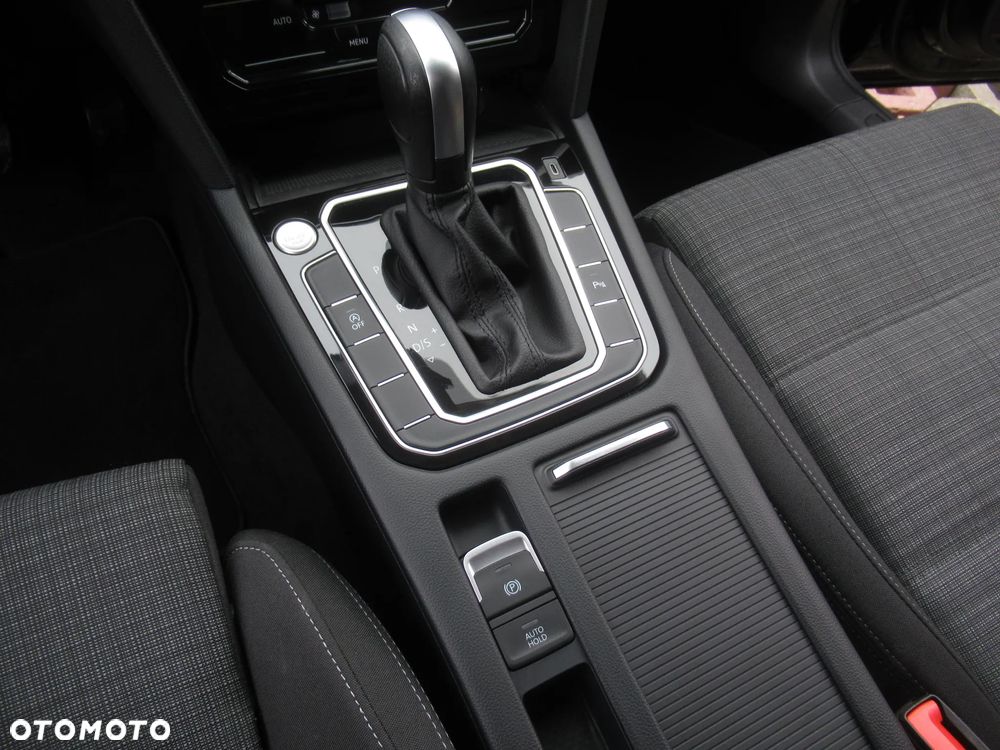 Volkswagen Passat 1.5 TSI EVO Business DSG - 16