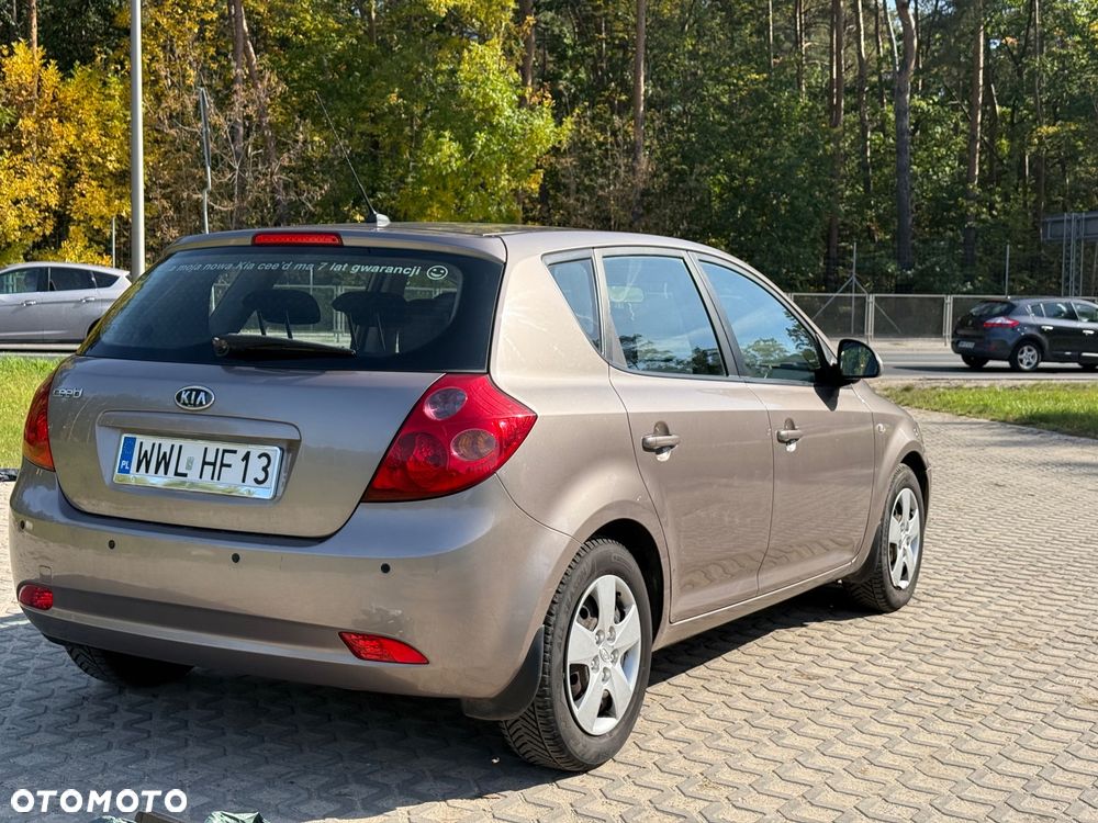 Kia Ceed 1.4 Comfort + - 20