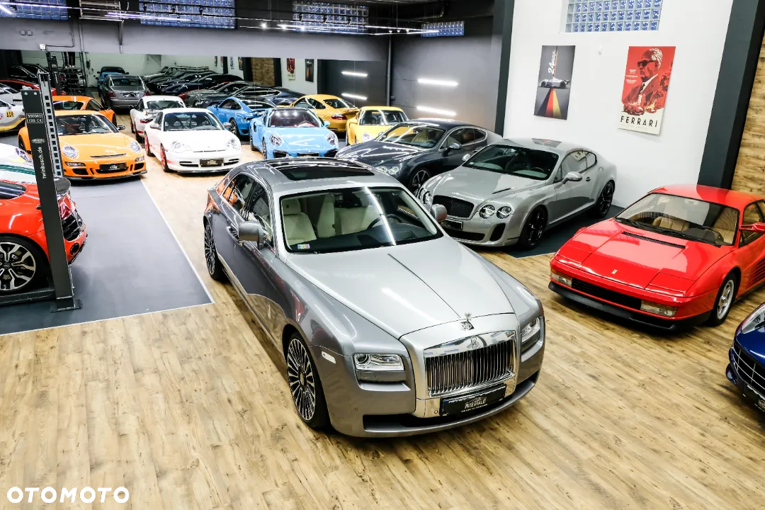 Rolls-Royce Ghost - 40