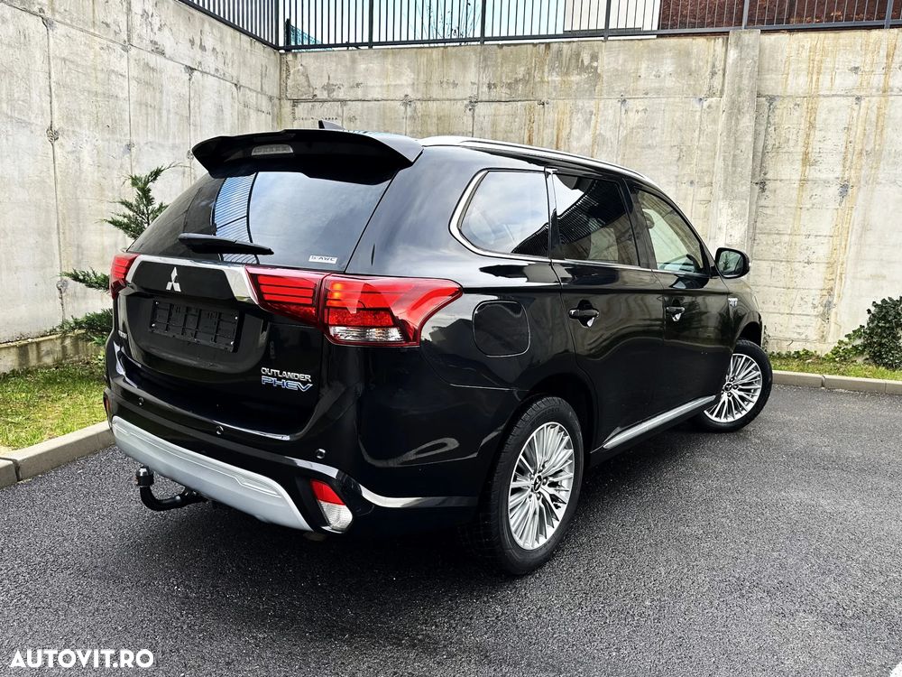 Mitsubishi Outlander PHEV 2.4 L 4X4 Intense - 4
