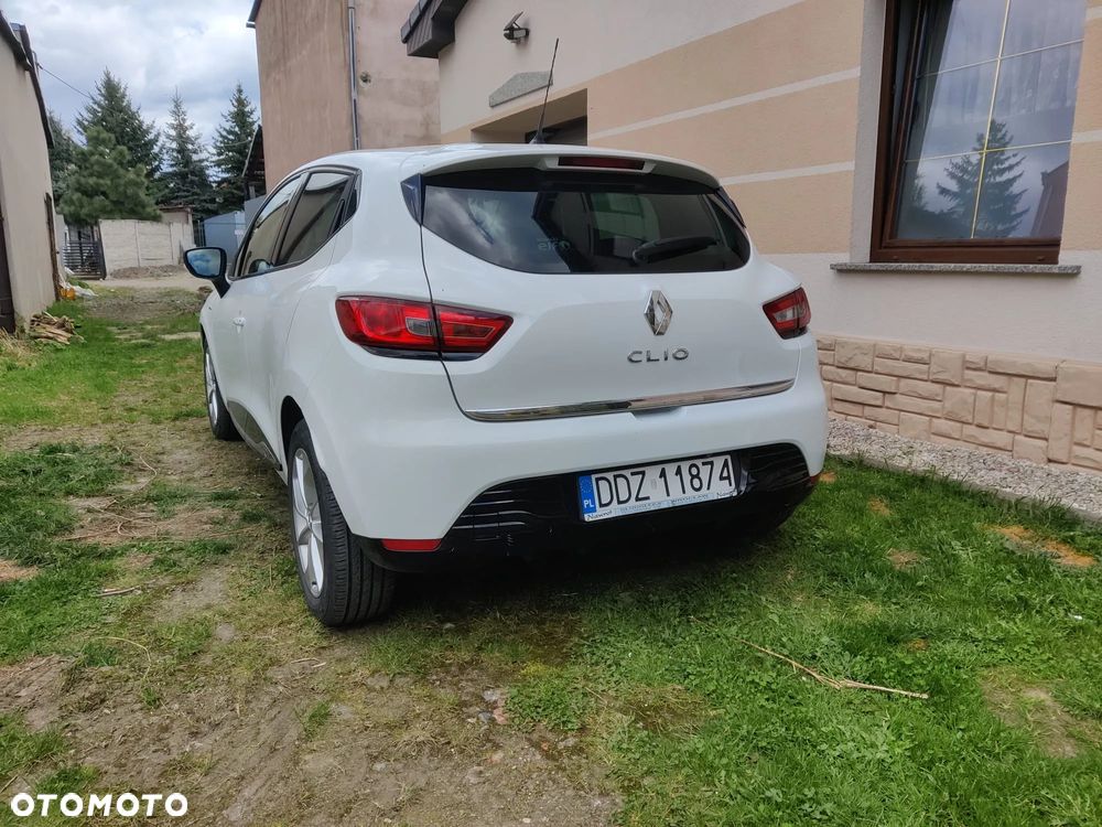 Renault Clio 1.2 16V Limited EU6 - 3