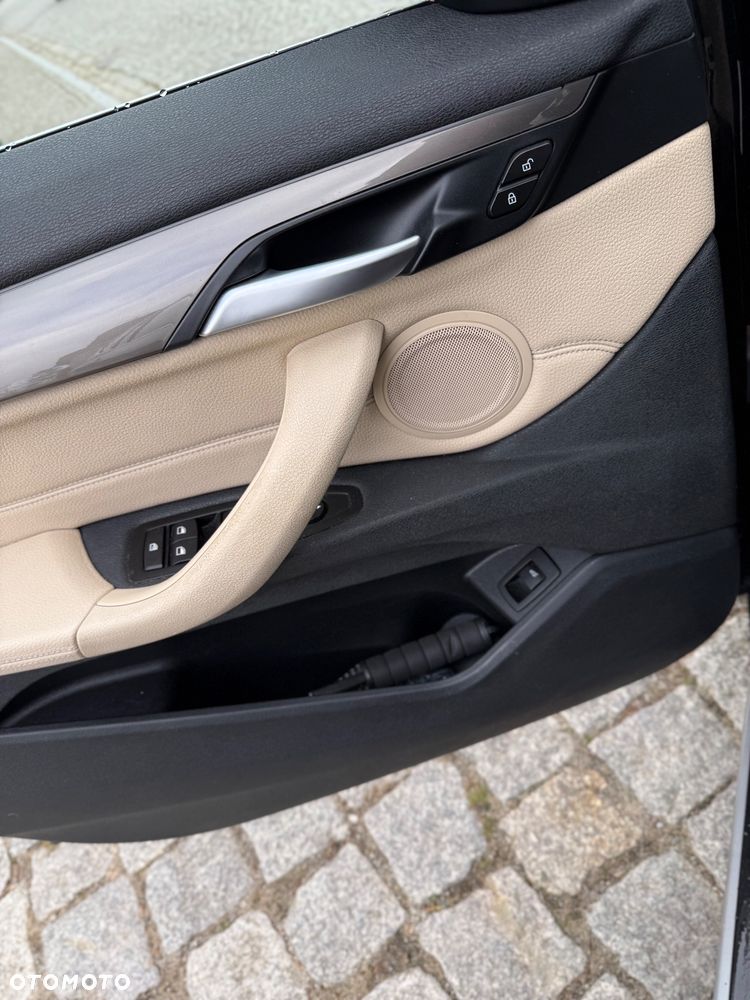 BMW X1 xDrive25d xLine - 11