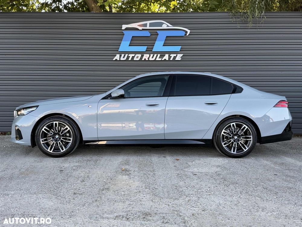 BMW Seria 5 520d xDrive Aut. - 38