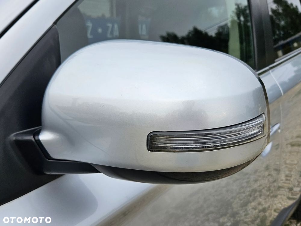 Mitsubishi Outlander 2.0 Invite + 2WD - 11