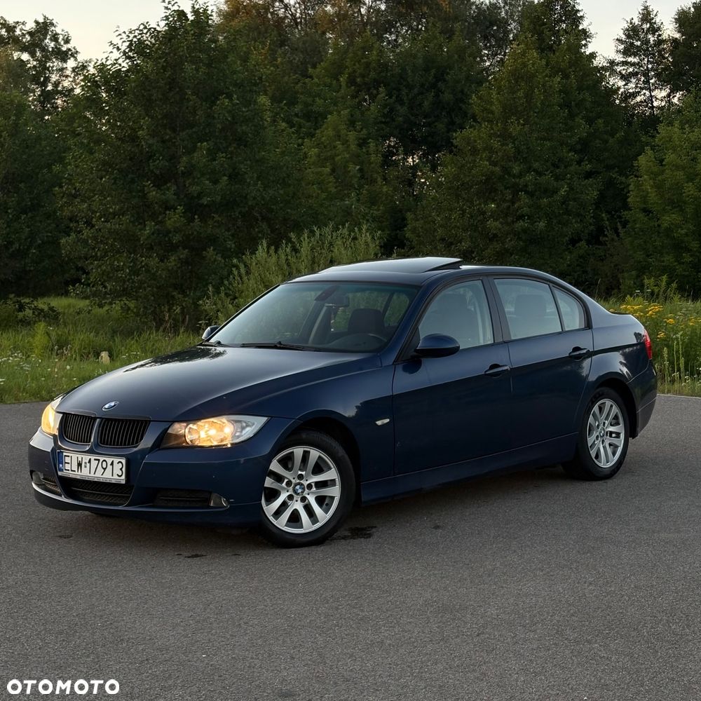BMW Seria 3 320i - 1