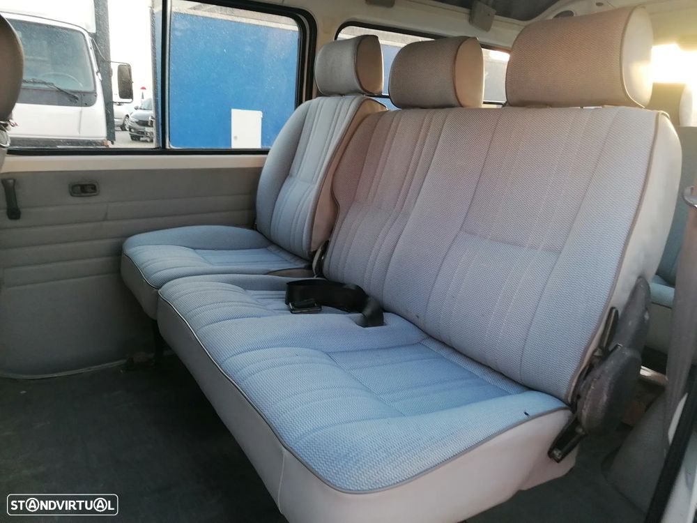 Mitsubishi L400 - 8