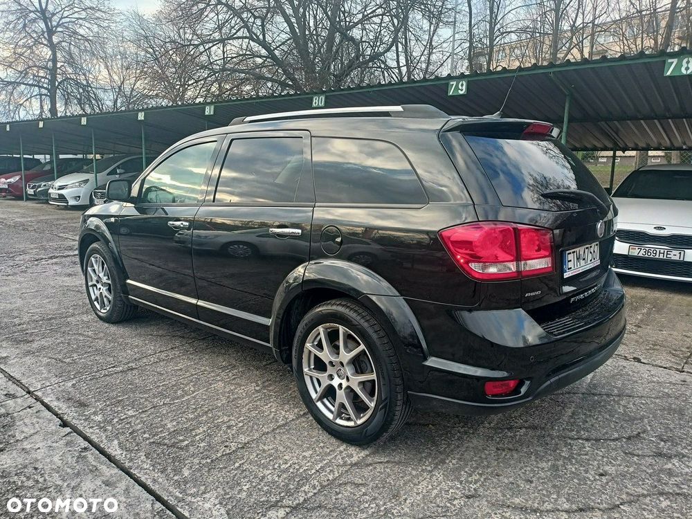 Fiat Freemont 2.0 Multijet 16V DPF Automatik Allrad Black Code - 11