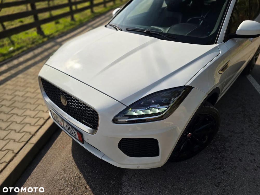Jaguar E-Pace P200 AWD R-Dynamic - 36