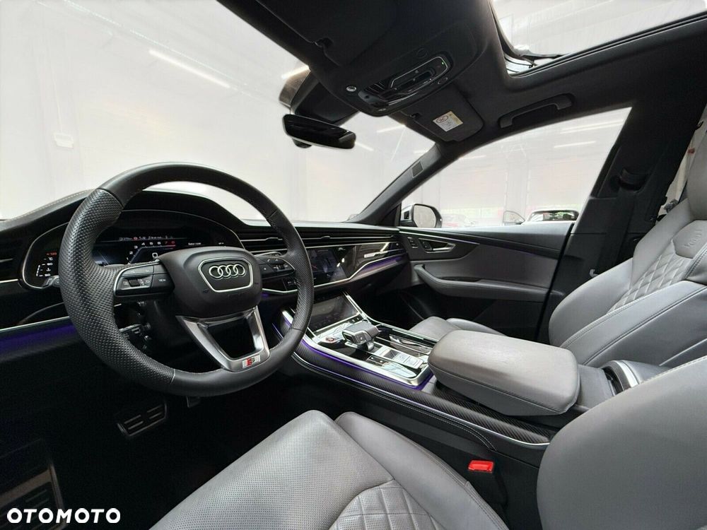 Audi SQ8 - 17