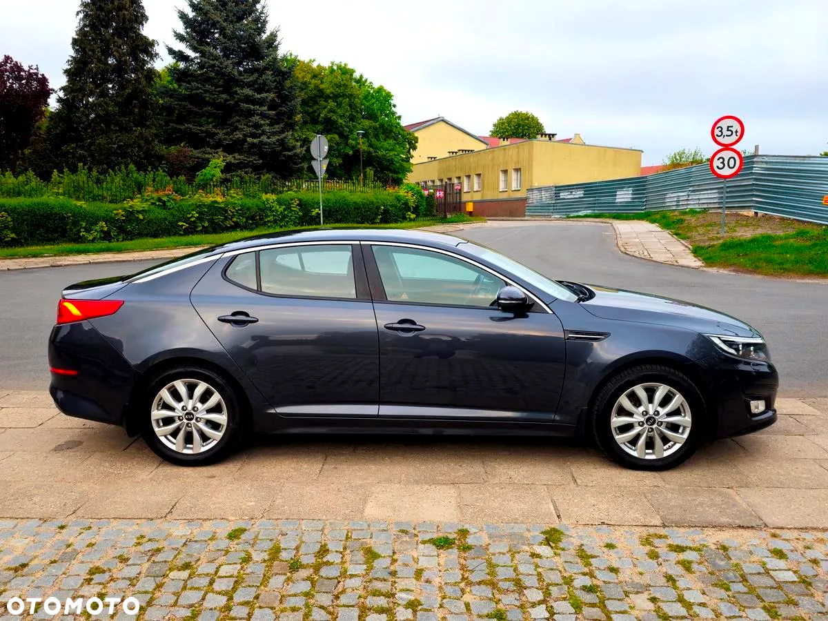 Kia Optima 2.0 XL - 7