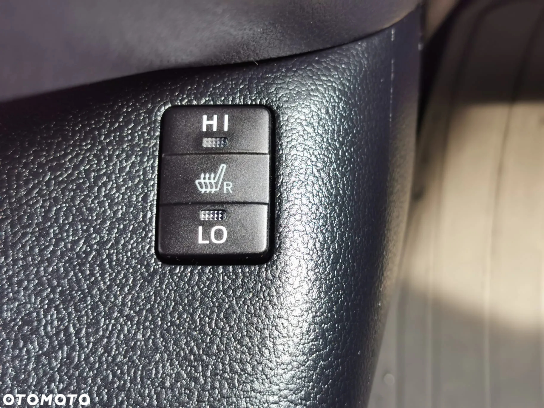 Toyota Prius Plug-in (Hybrid) Comfort - 27