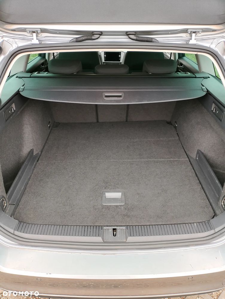 Volkswagen Passat 2.0 TDI (BlueMotion Technology) DSG Comfortline - 10