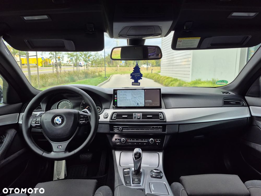 BMW Seria 5 520d Sport-Aut - 30