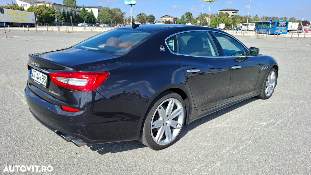 Maserati Quattroporte - 3
