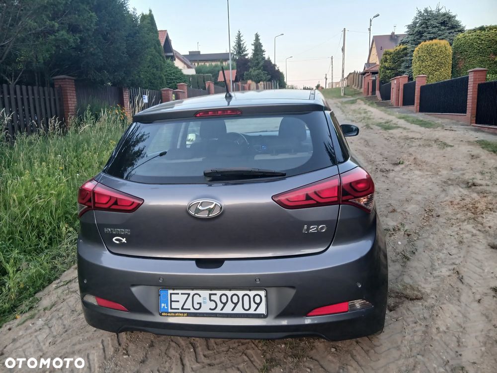 Hyundai i20 1.4 CRDi Comfort EU5 - 3