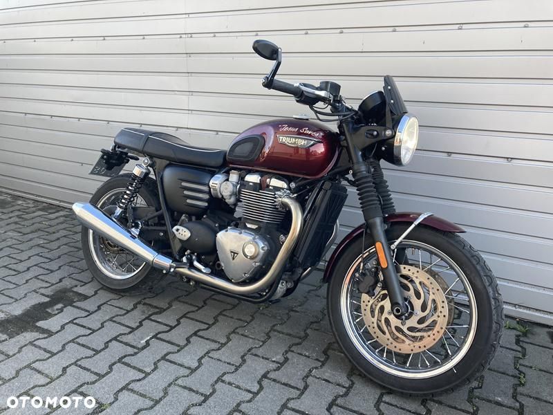 Triumph Bonneville - 6