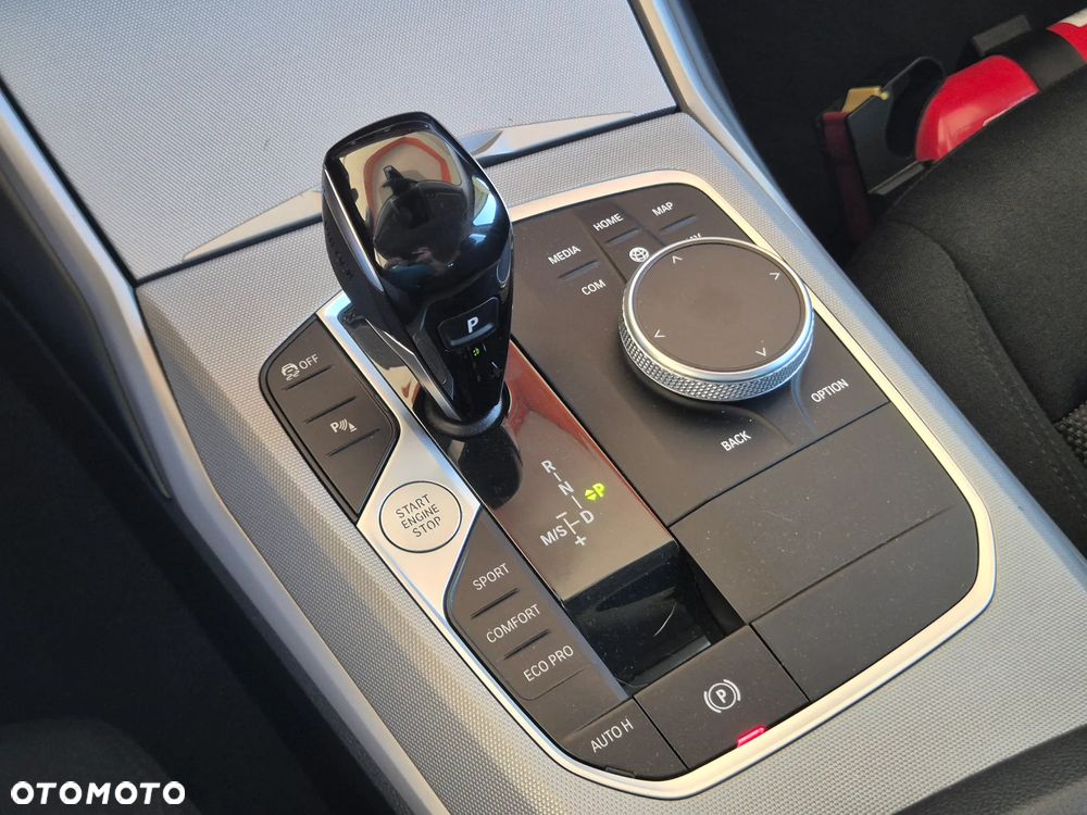 BMW Seria 3 320d MHEV Advantage - 31