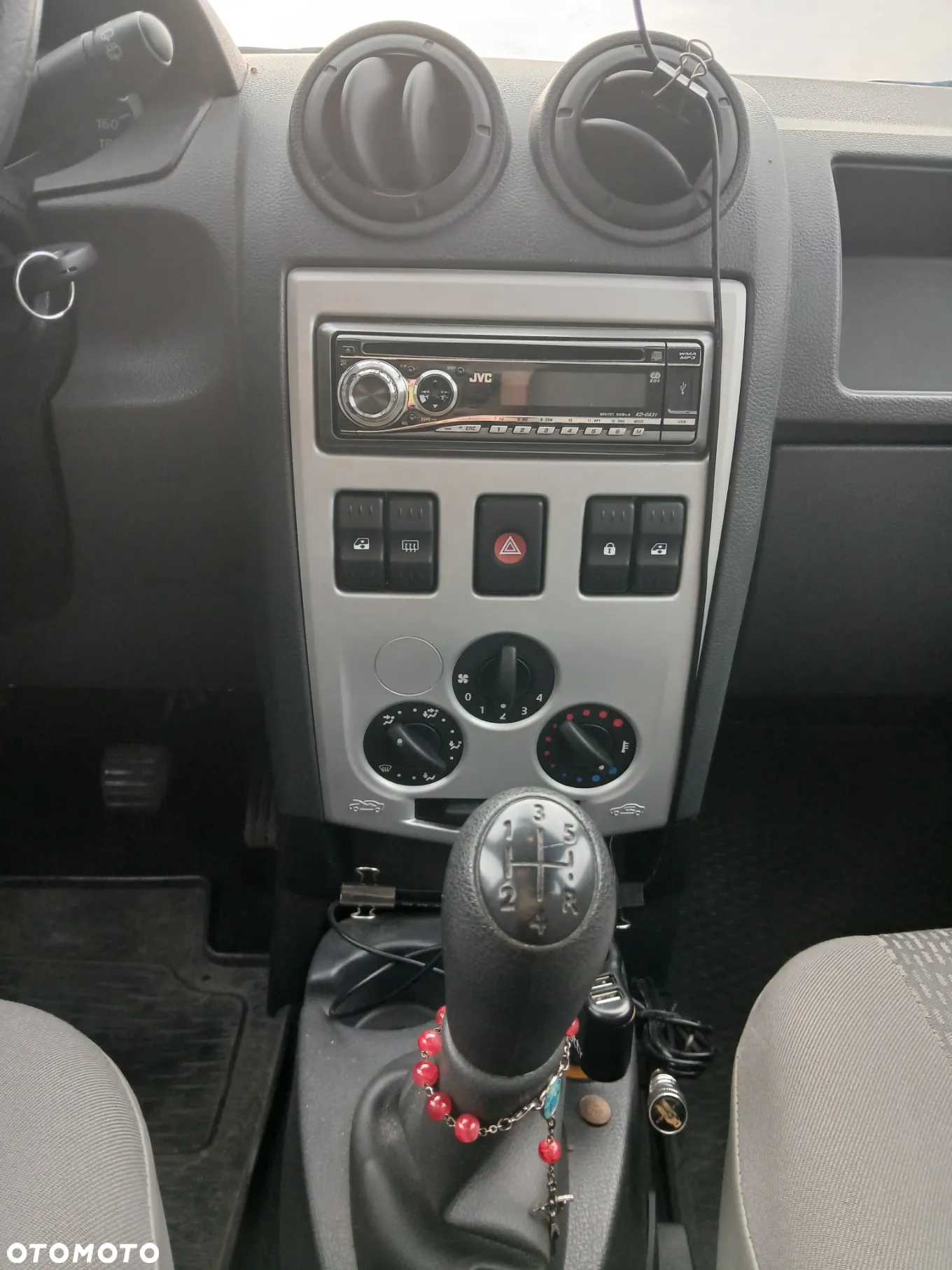 Dacia Logan MCV 1.6 16V Laureate - 19