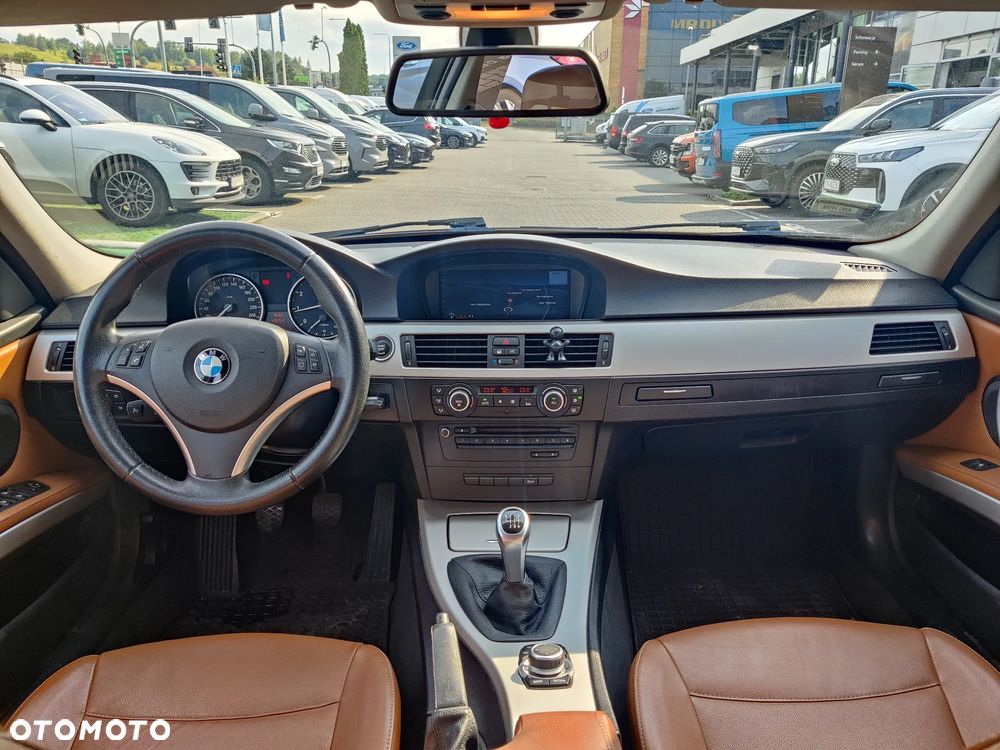 BMW Seria 3 320i Edition Exclusive - 7