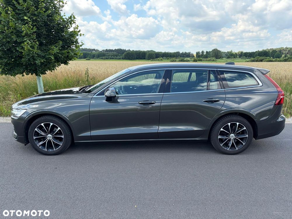 Volvo V60 D3 Momentum Pro - 2