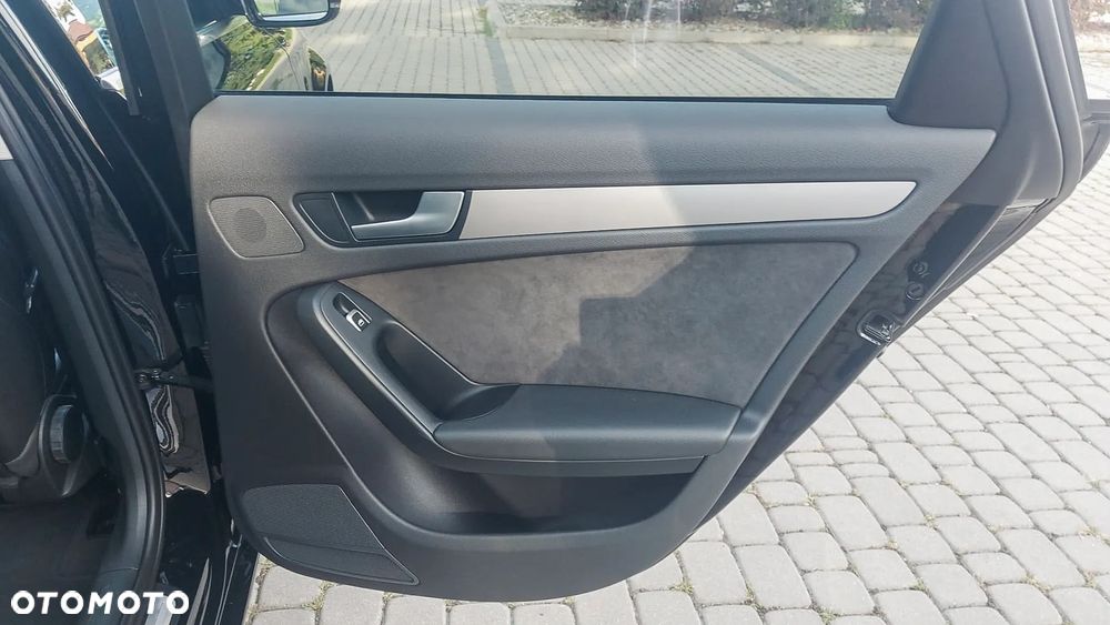Audi A4 Avant - 23