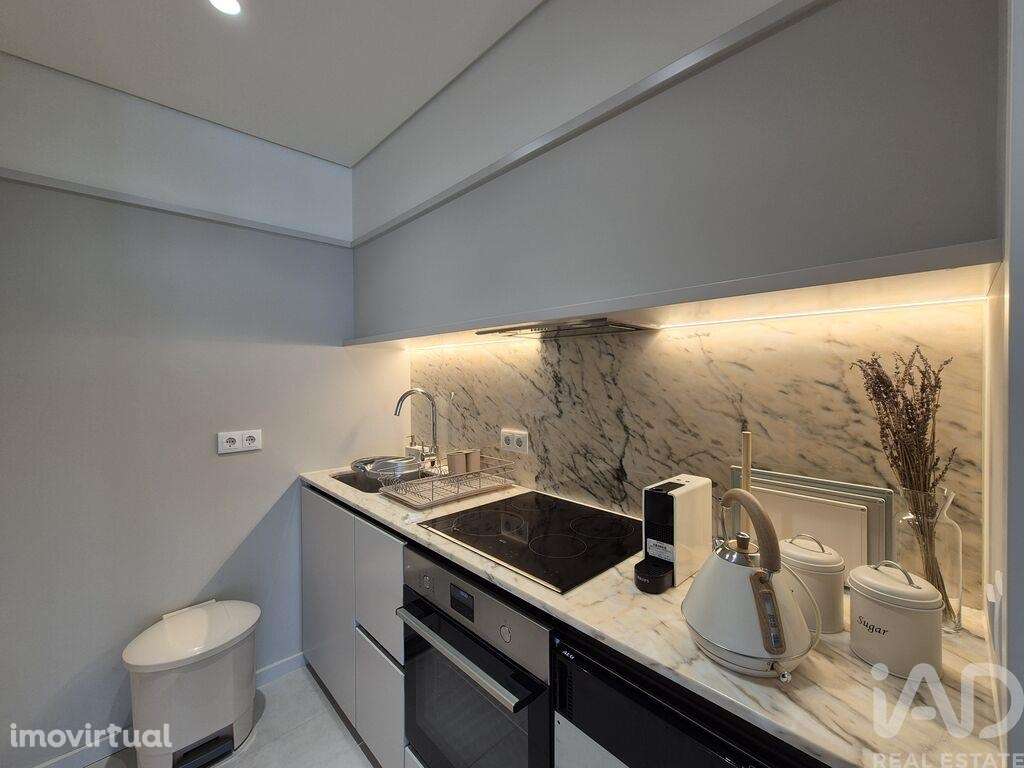 Apartamento T1 em Cedofeita, Santo Ildefonso, Sé, Miragaia, São Nicola - Grande imagem: 4/16