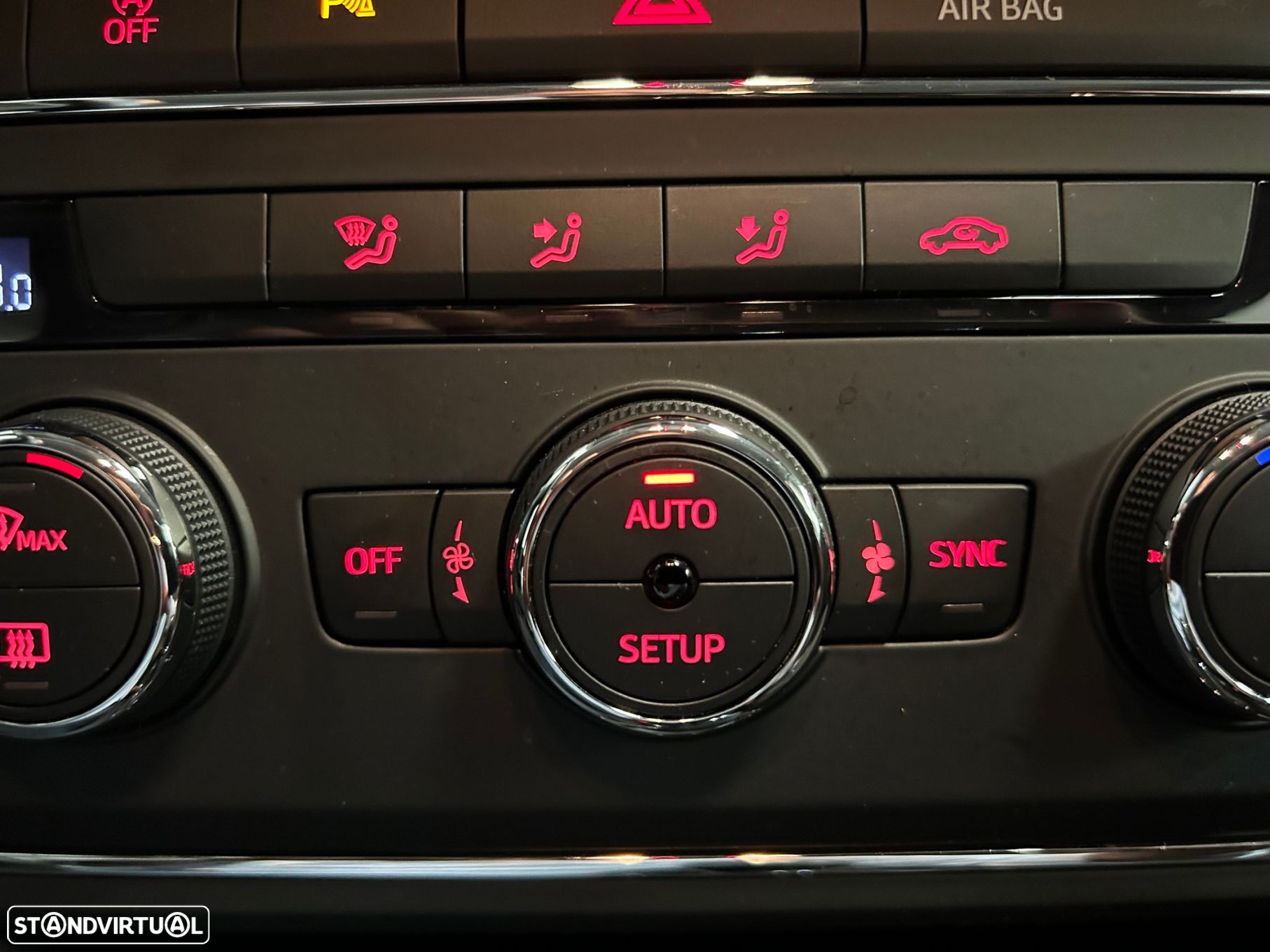 SEAT Leon 1.6 TDI Style S/S - 26