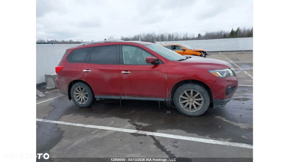 Nissan Pathfinder - 8