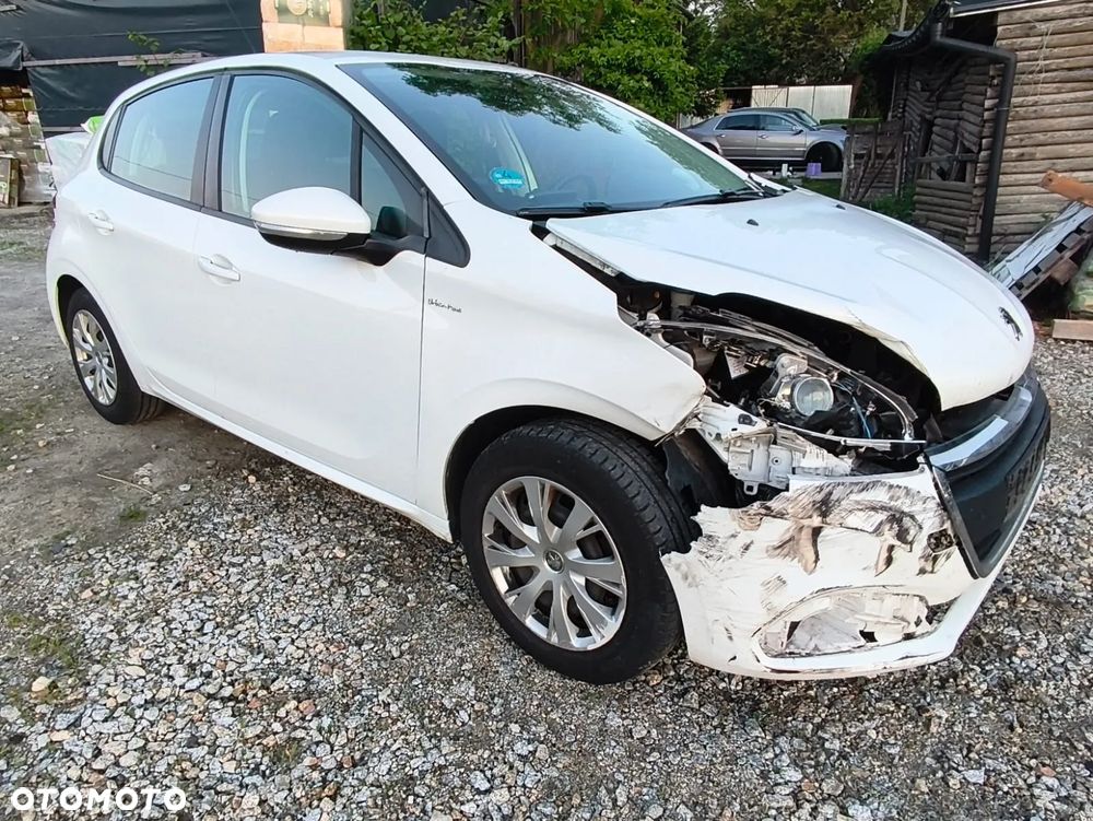 Peugeot 208 PureTech 82 Urban Move - 6