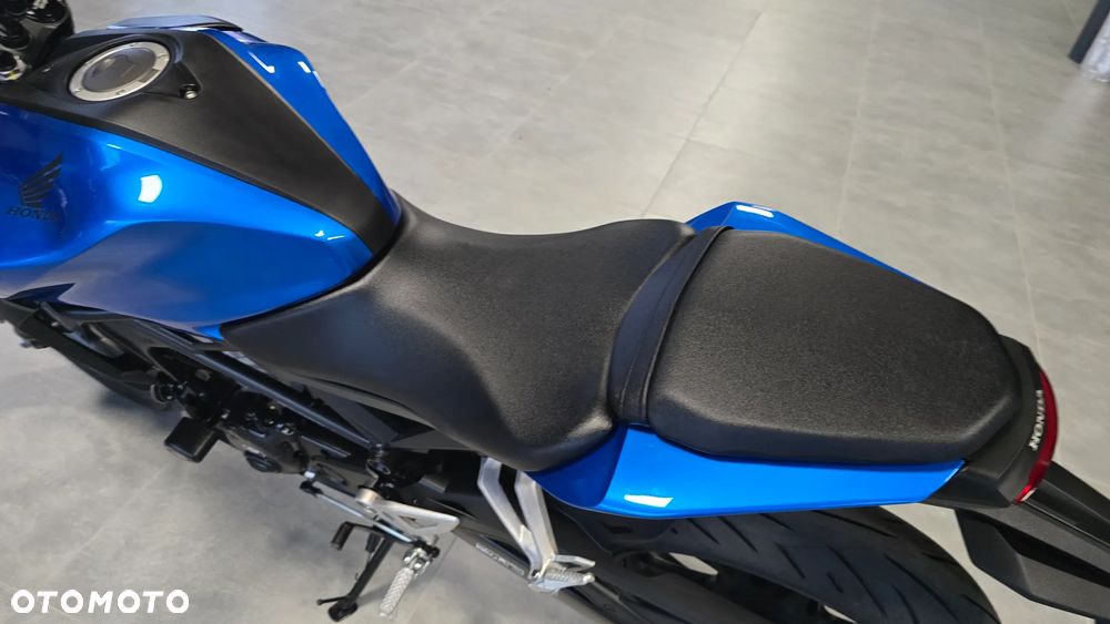 Honda CB - 11