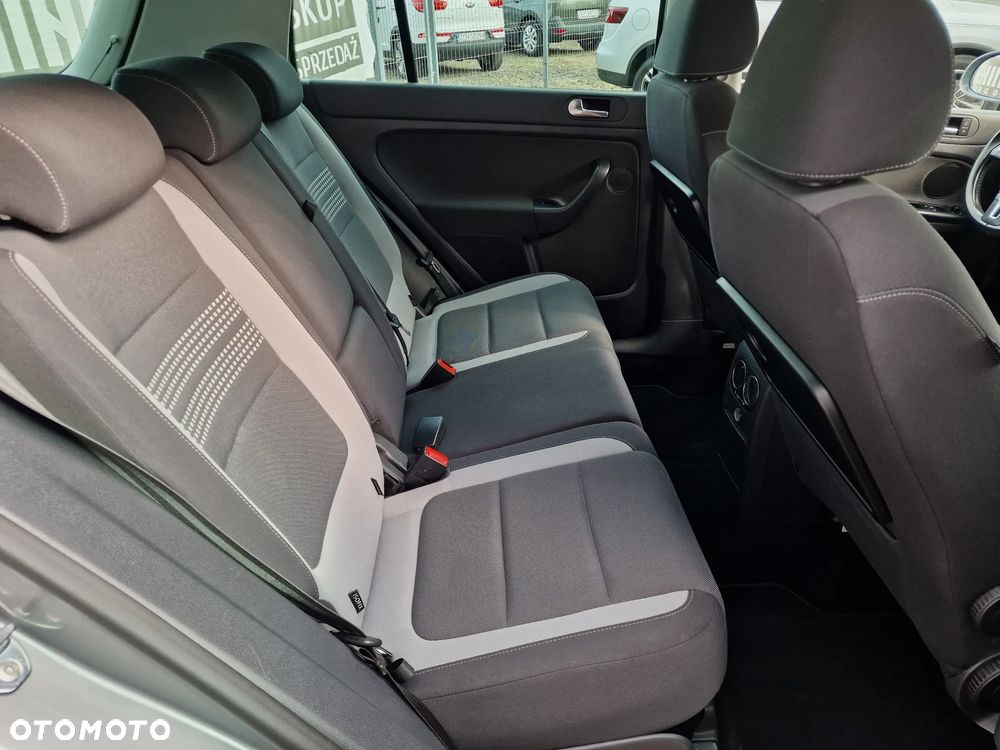 Volkswagen Golf Plus 1.6 TDI DPF DSG Life - 20