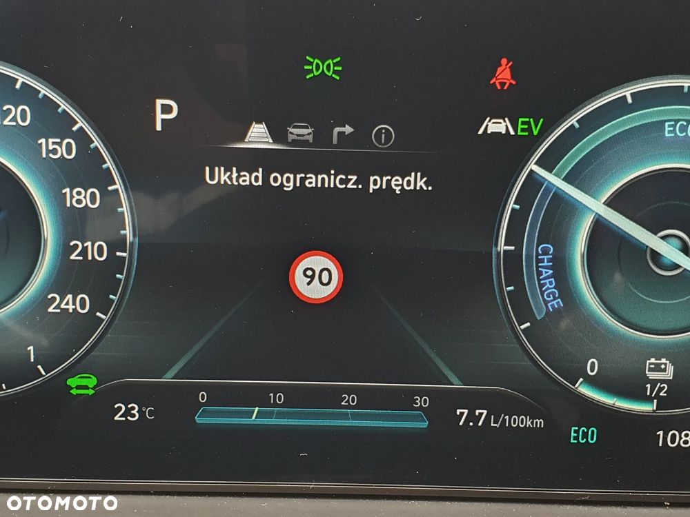 Hyundai Tucson 1.6 T-GDi HEV Executive 2WD - 25