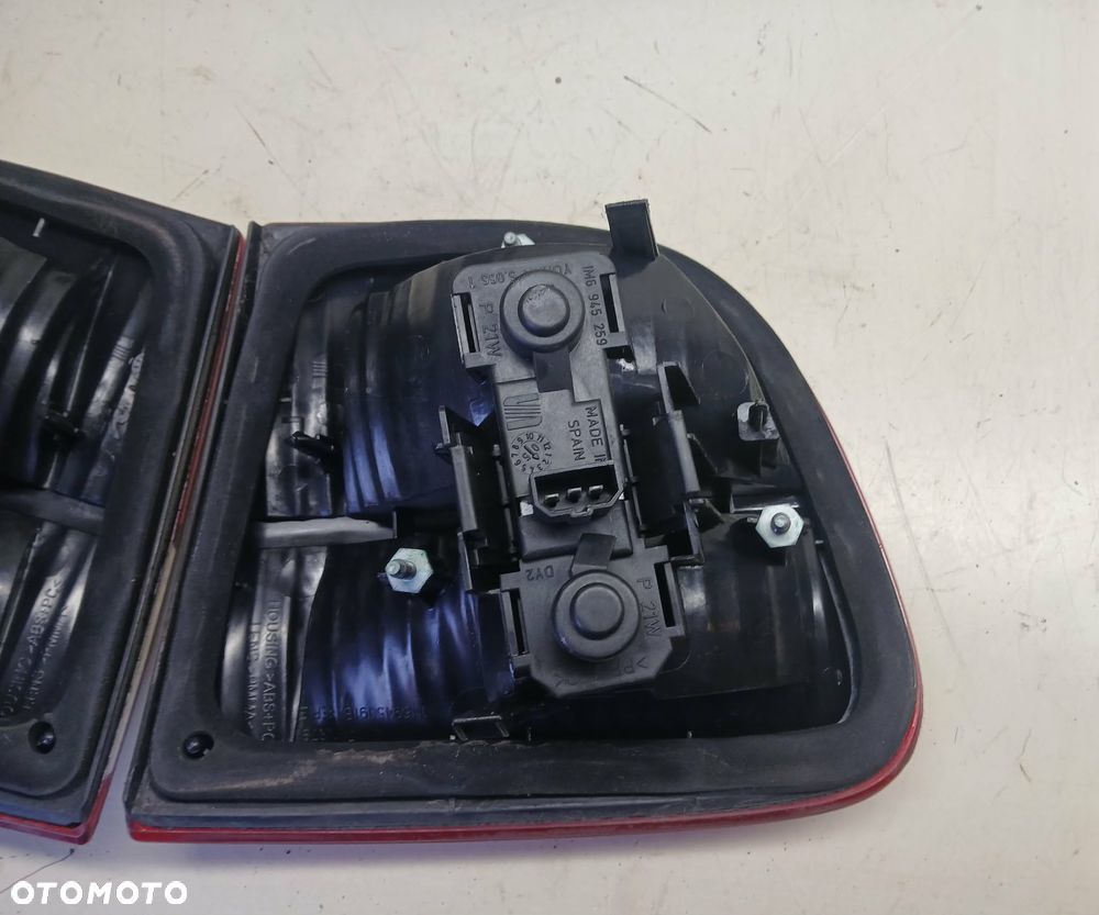 Seat Leon Lampa tylna w klapę  lewa, prawa. - 6
