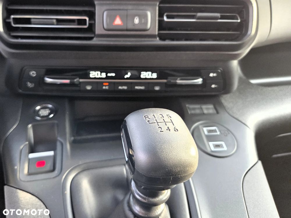 Peugeot Rifter Long MPV 1.2 PureTech Allure S&S N1 - 23