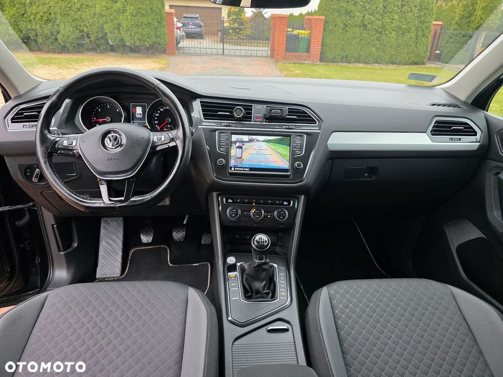 Volkswagen Tiguan - 5