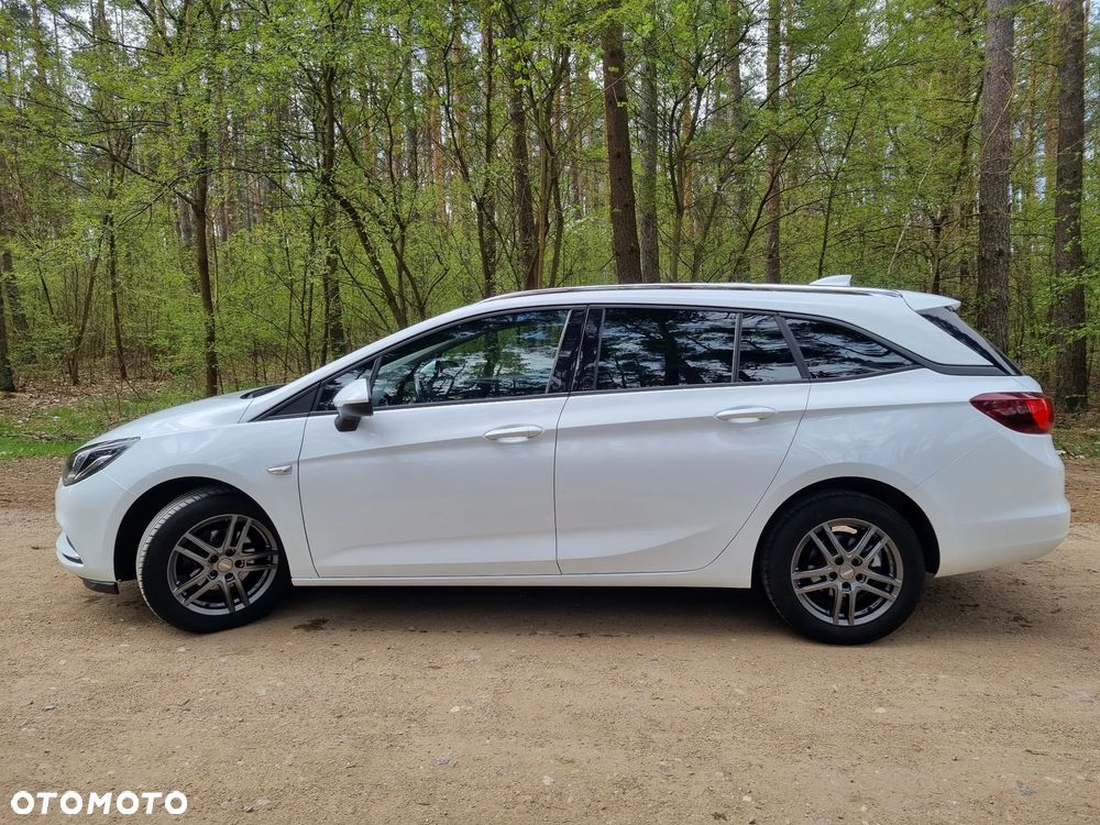 Opel Astra 1.6 CDTI Sport - 36