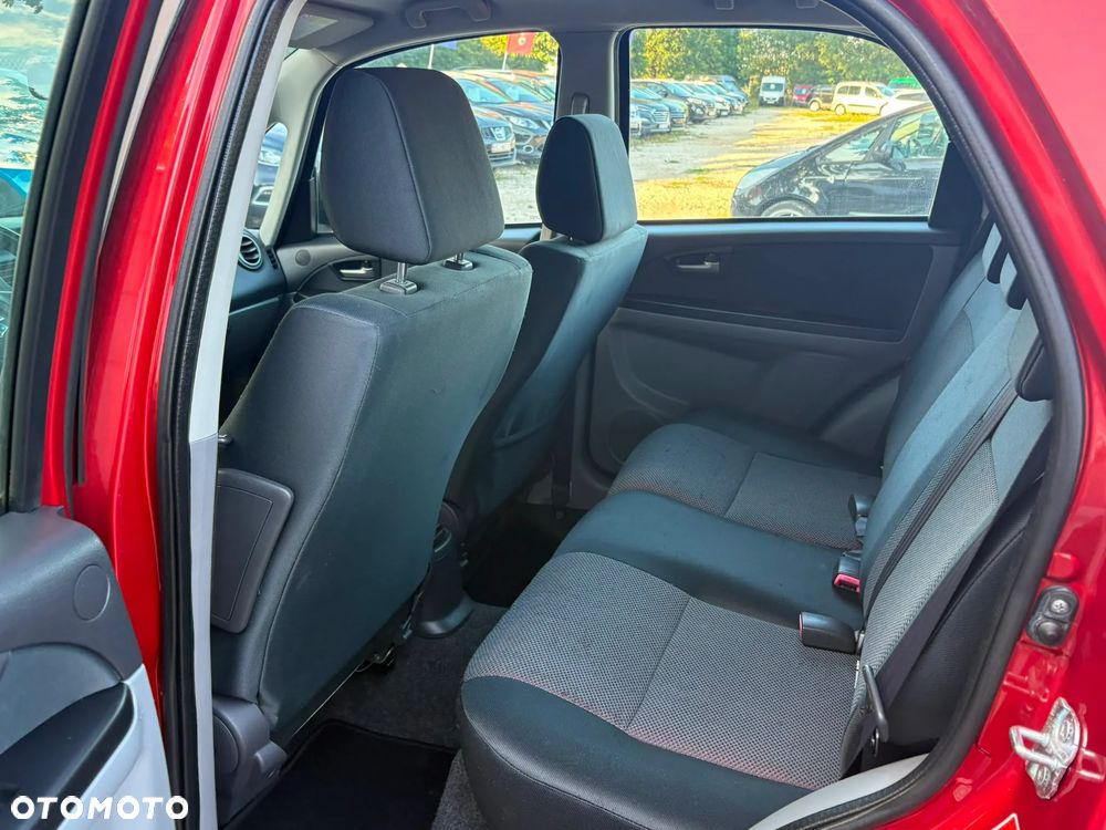 Suzuki SX4 1.6 GS / Premium - 14