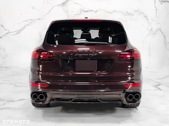 Porsche Cayenne 2016